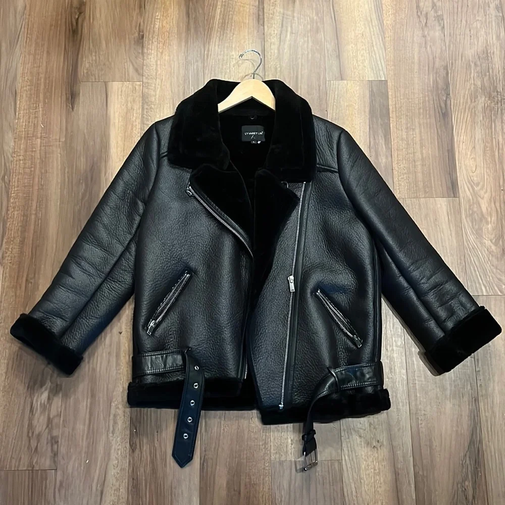 Jackets - Picture 1 of 3